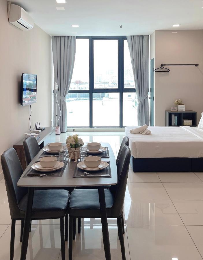 Atria Sofo Suites - Петалінг-Джая Екстер'єр фото